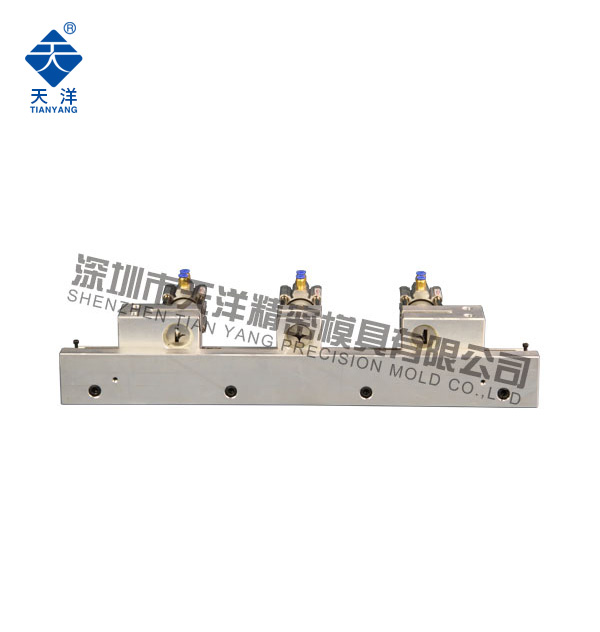 移動R角多用型   氣動打孔機(jī)