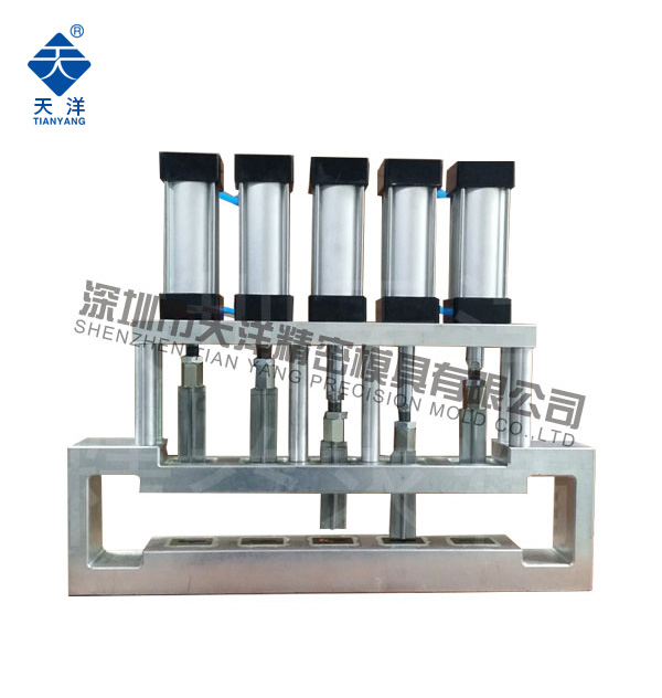 12個X5.5mm氣動打孔機 