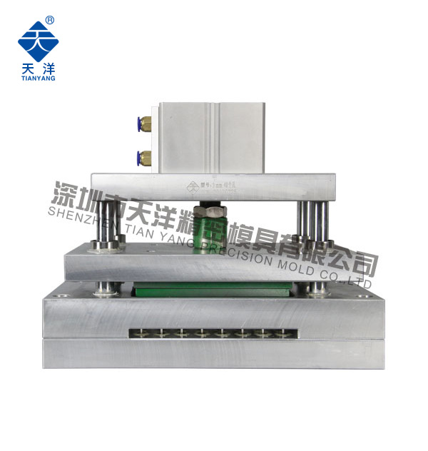 12個X5.5mm氣動打孔機 
