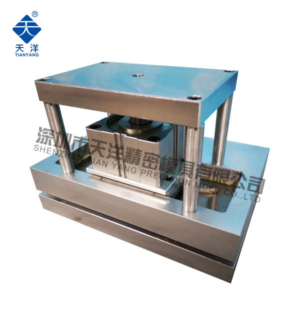 150X40X80mm氣動打孔機(jī)