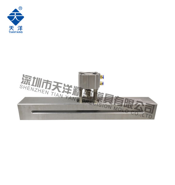 60X20mm氣動(dòng)打孔機(jī)