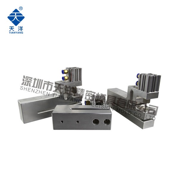 圓孔氣動(dòng)打孔機(jī)